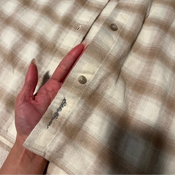 Eddie Bauer Women's Ballard Flannel - Picture 11 of 12